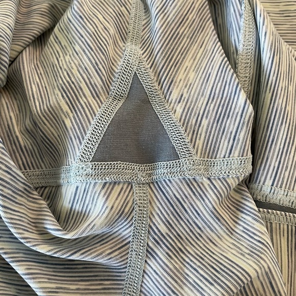 Lululemon Wunder Under Leggings - Picture 5 of 6